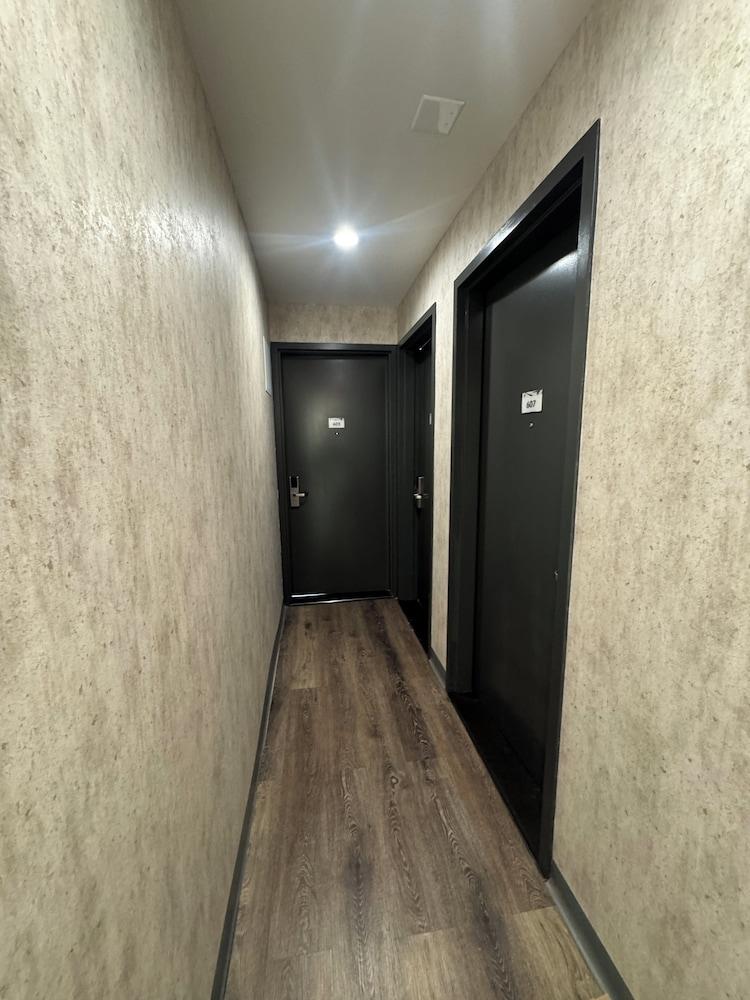 BKWAY Hotel Brooklyn photo 12