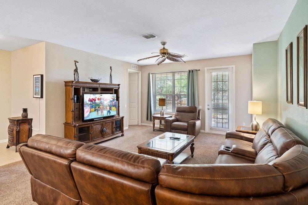Vista Cay by Orlando Resort Rentals on Universal Boulevard photo 71