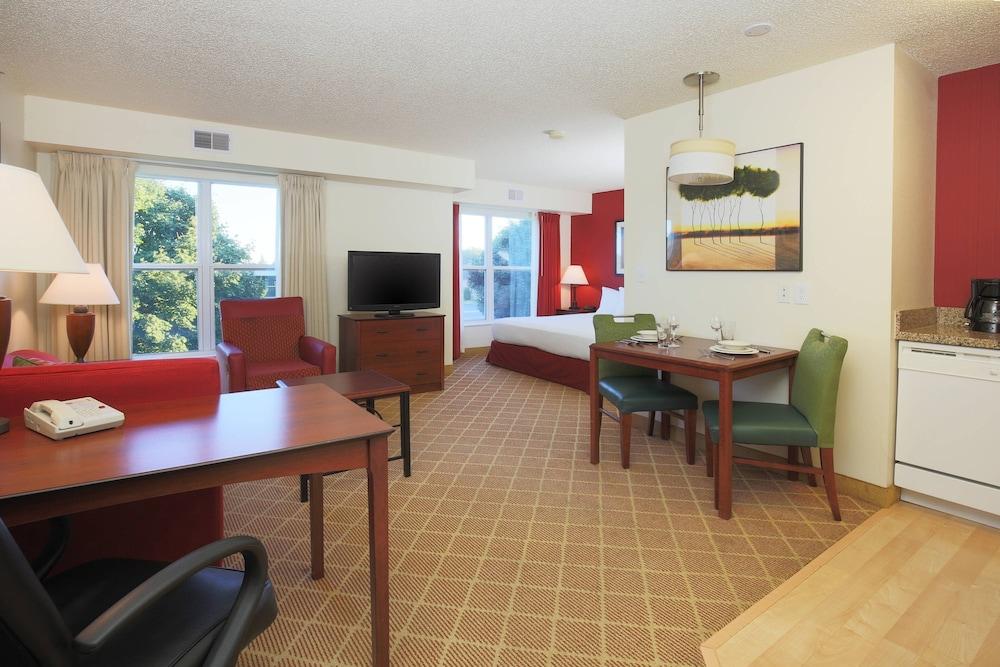 Residence Inn By Marriott Flint photo 17