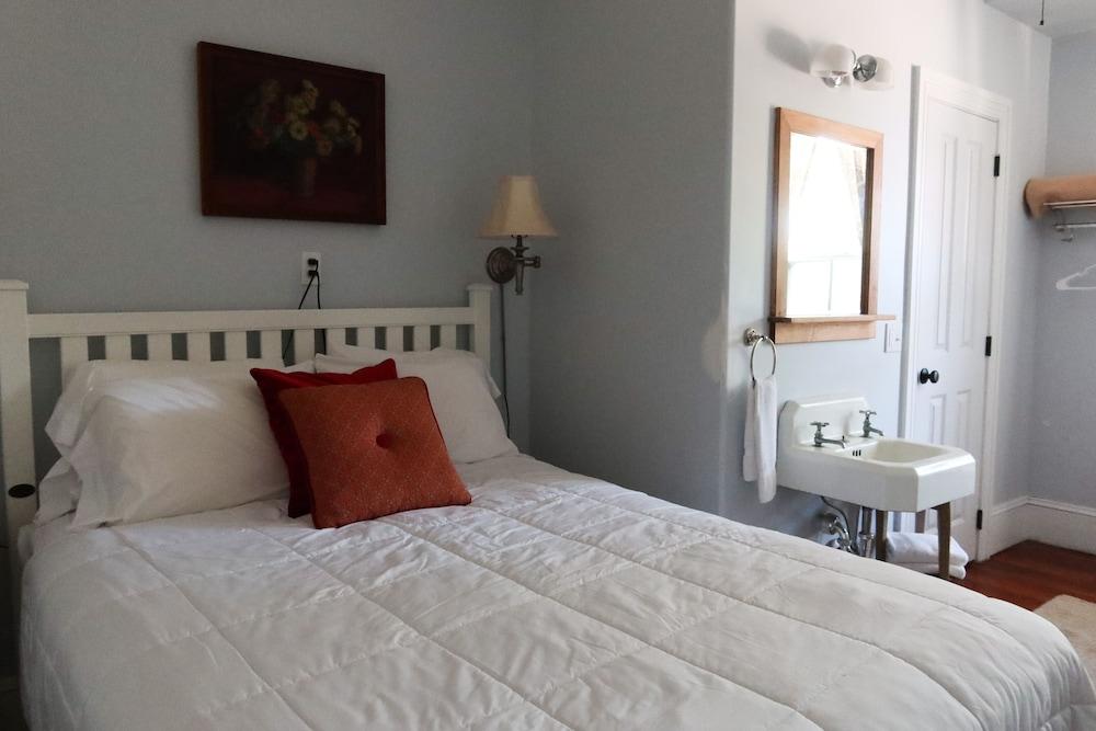Chalfonte Hotel photo 9