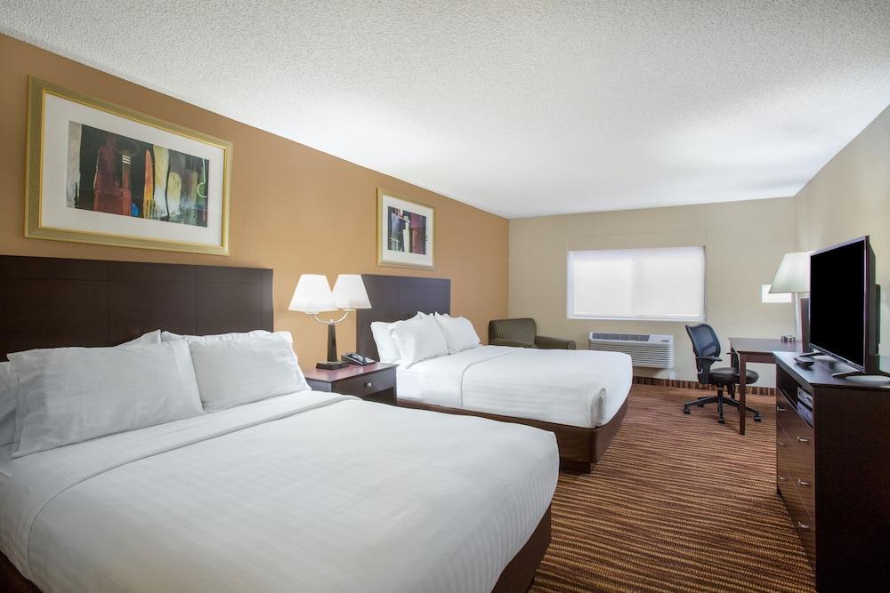 First Choice Inns at the Swell photo 7