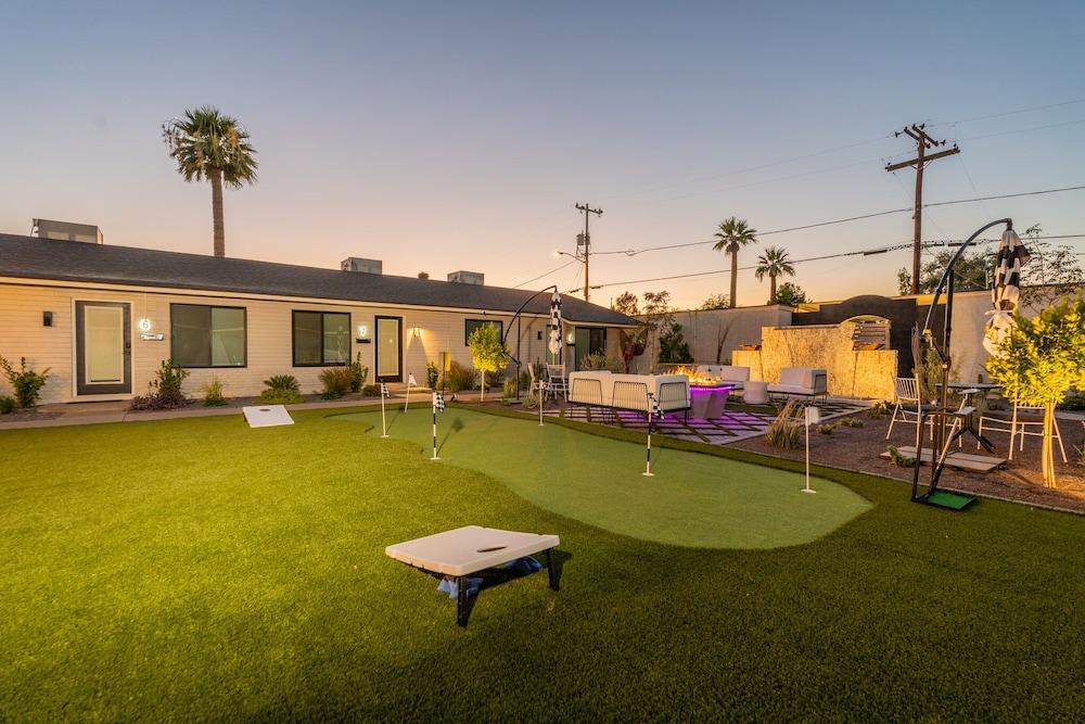 Ash & Ko Boutique Lodging photo 5