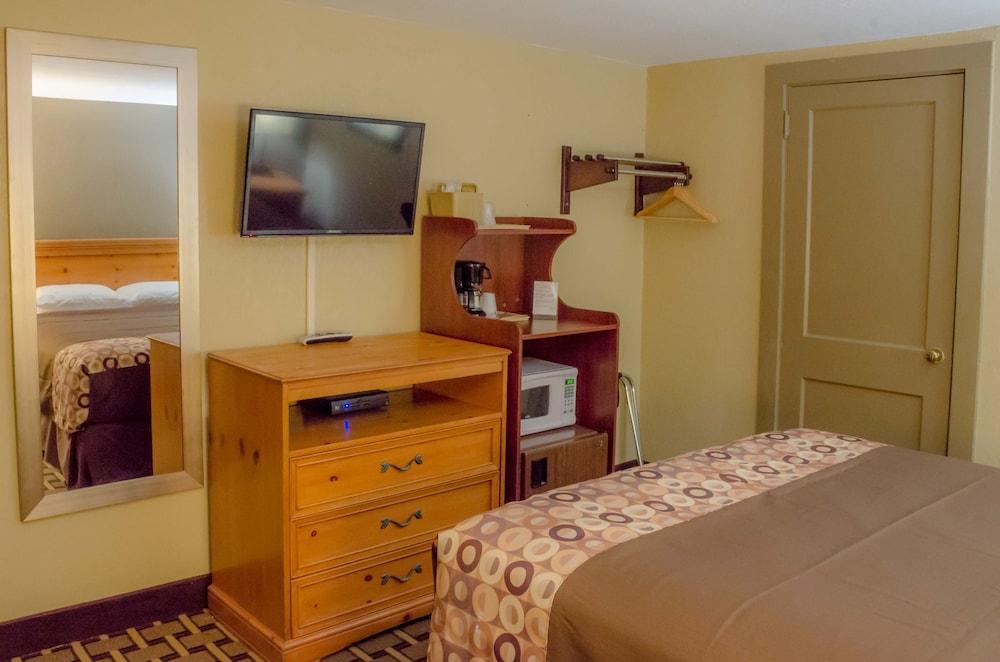 Relax Inn photo 34