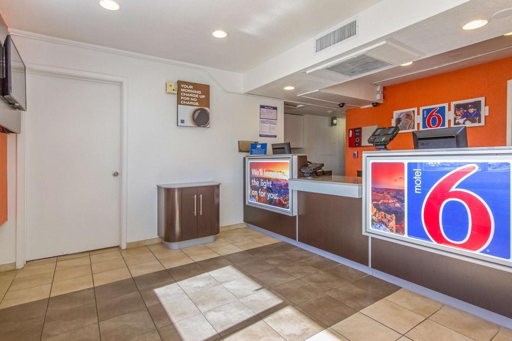 Motel 6 Phoenix North - Bell Road photo 3