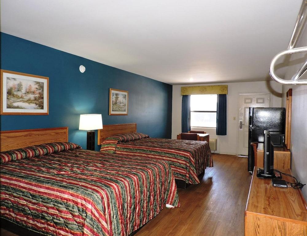 Riata Inn photo 11