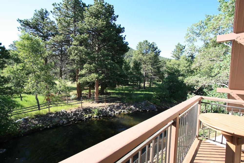 The Landing at Estes Park - Riverside Retreat photo 47