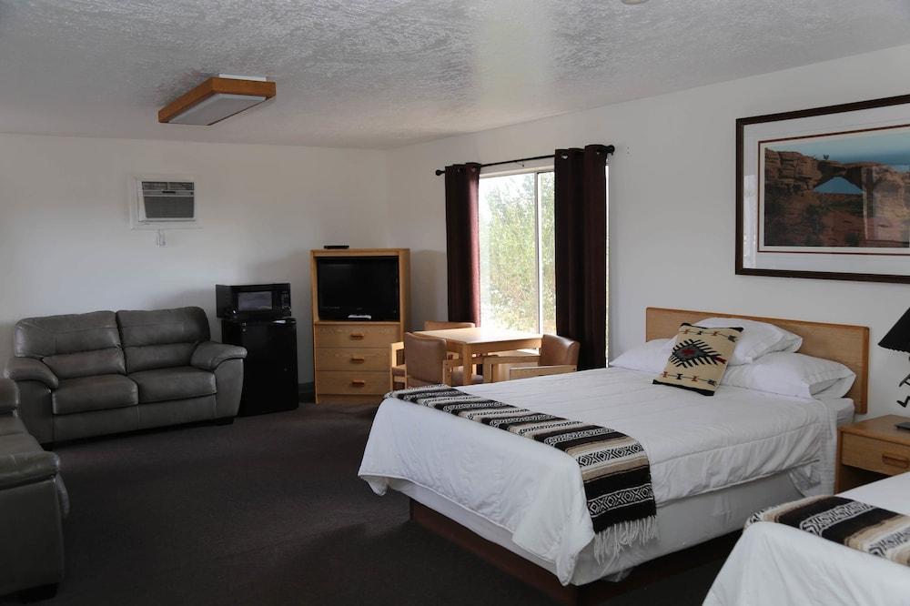 The Riverside Ranch RV Park, Motel & Campground photo 43
