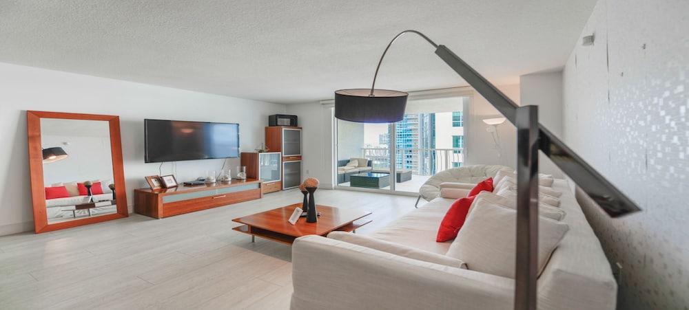 Icon Residences photo 48