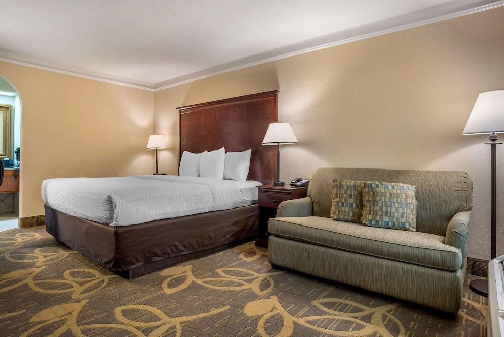 Clarion Inn and Conference Center photo 45
