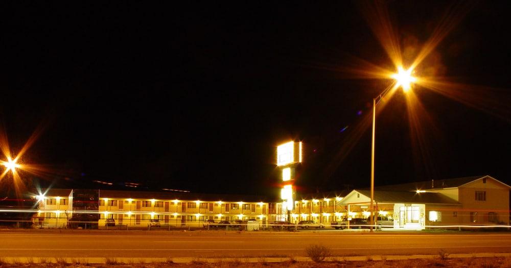 Budget Inn photo 48