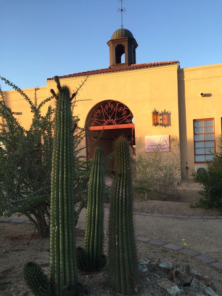 Sonoran Desert Inn & Conference Center — hotel in Ajo