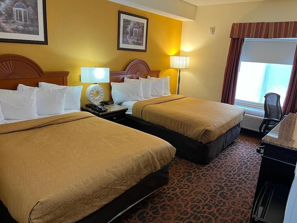 Chocolate Express Hotel & Suites Hershey photo 14