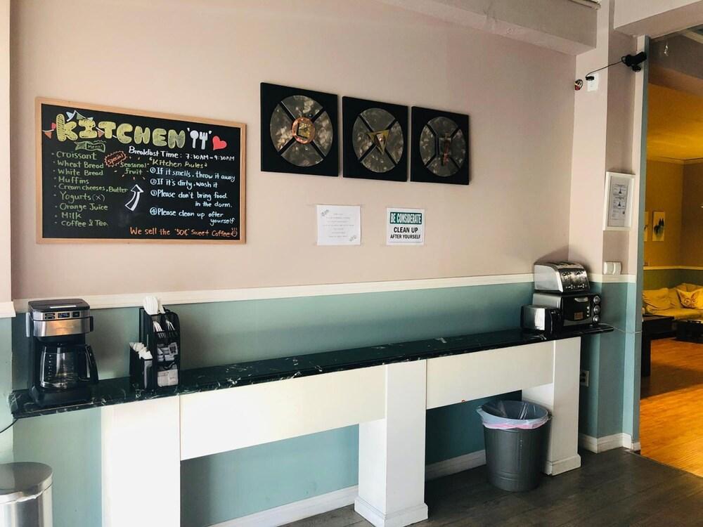 Melrose Hostel photo 31