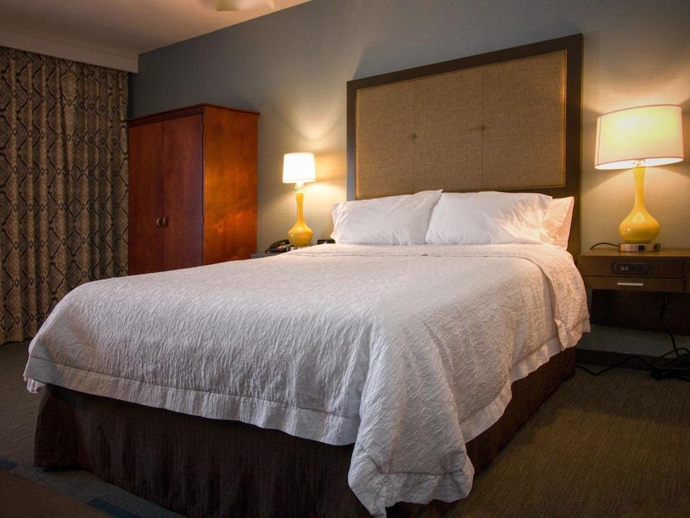 Hampton Inn Oklahoma City/Edmond photo 6