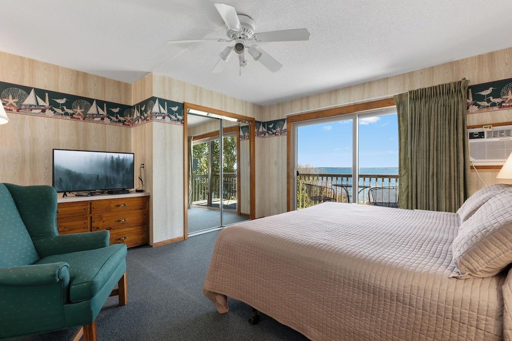 The Lodges at Breezy Point photo 24
