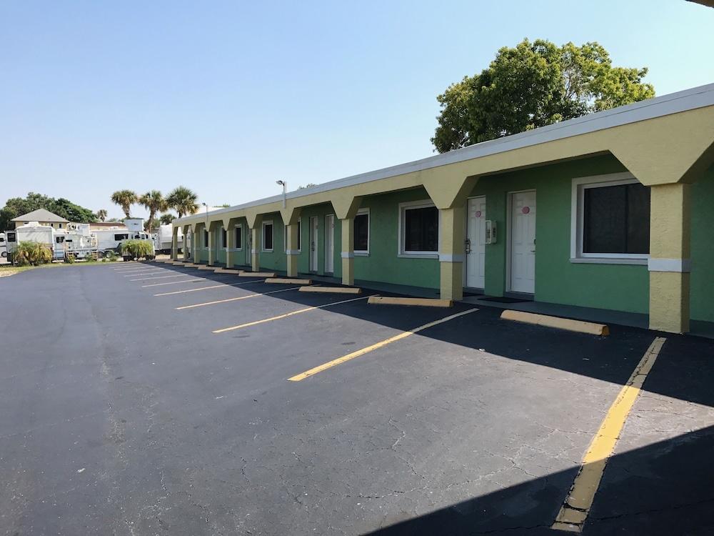 Apollo Inn Motel photo 3