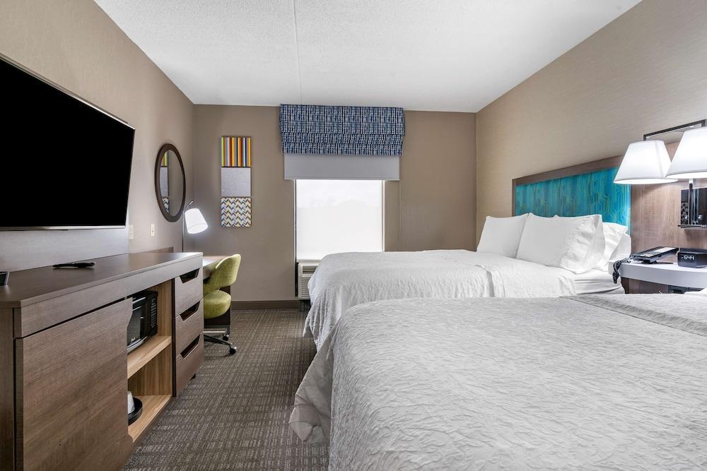 Hampton Inn & Suites Louisville East photo 14