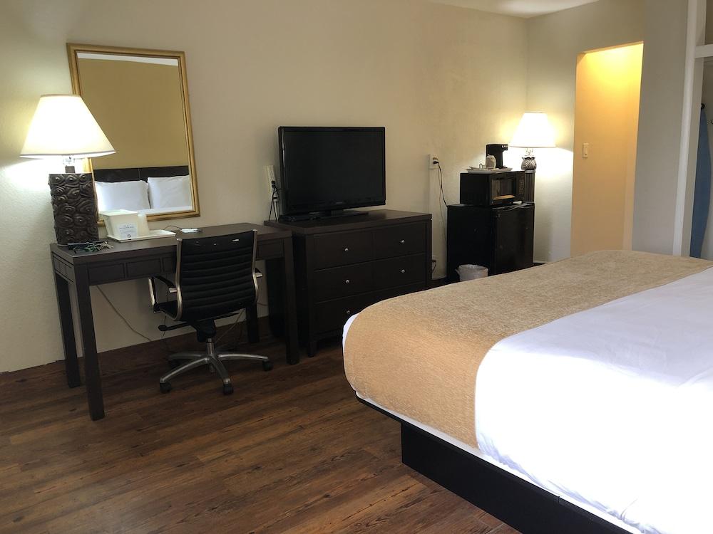 Ocean Reef Hotel photo 10