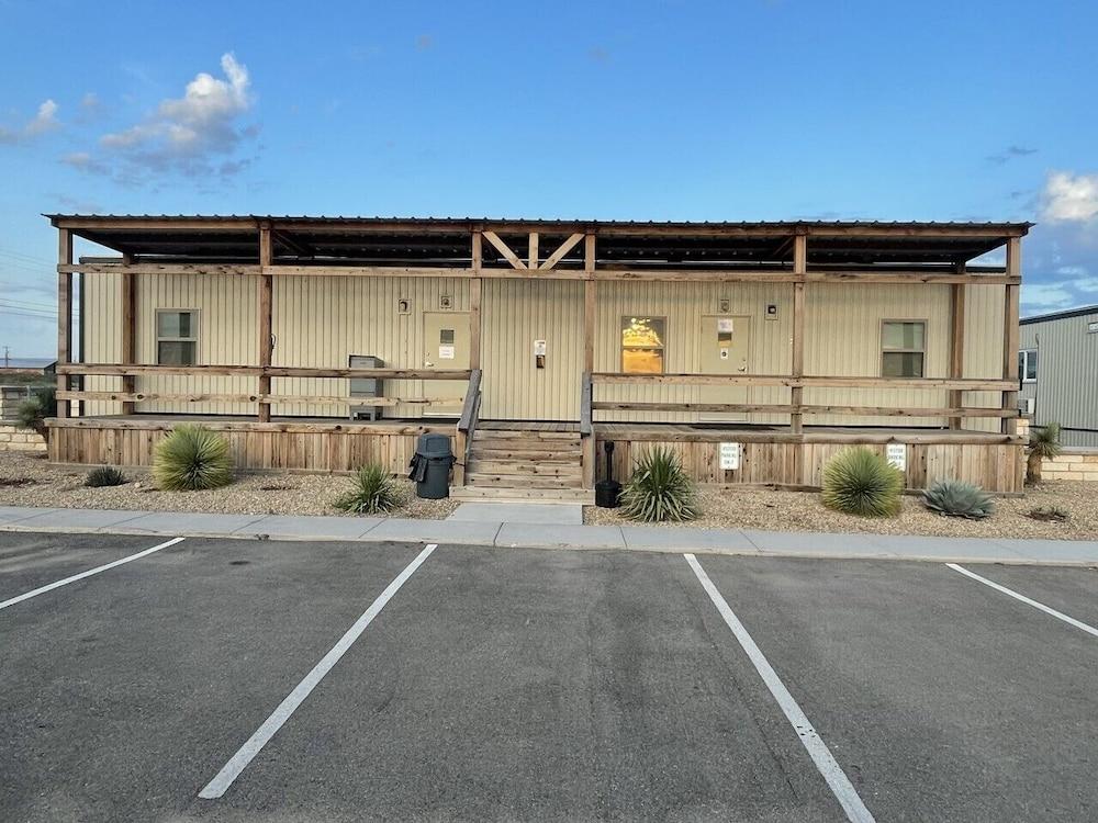 The Armadillo Hotel Carlsbad photo 1