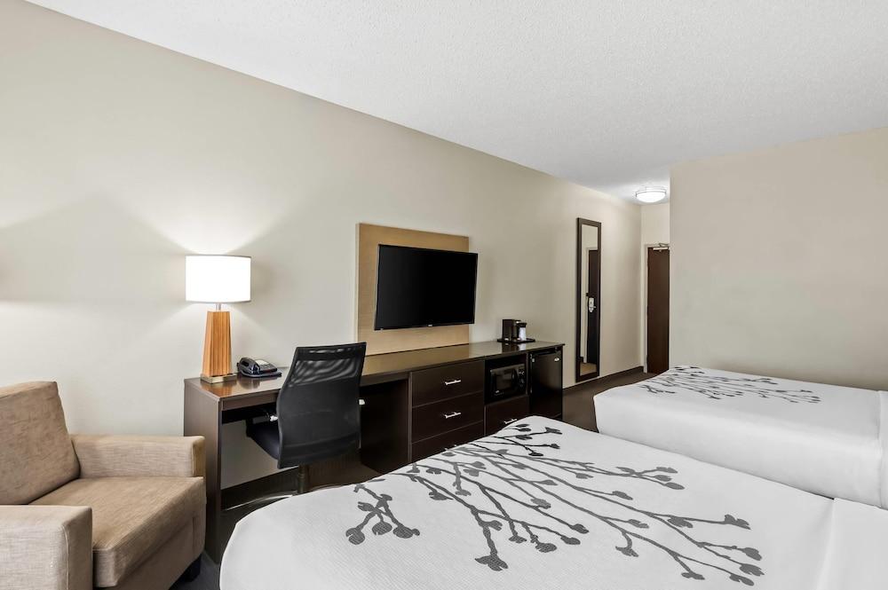 Sleep Inn & Suites Dripping Springs - Austin Area photo 18
