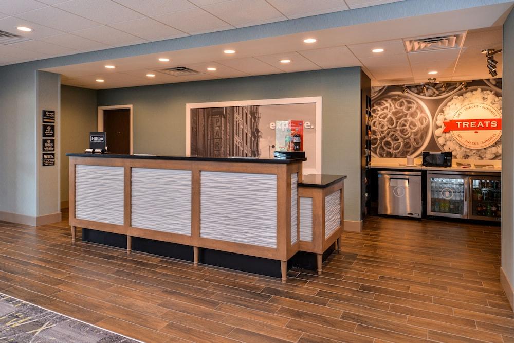 Hampton Inn Omaha Airport — hotel in Carter Lake