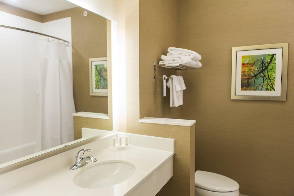 Fairfield Inn & Suites Cambridge photo 4