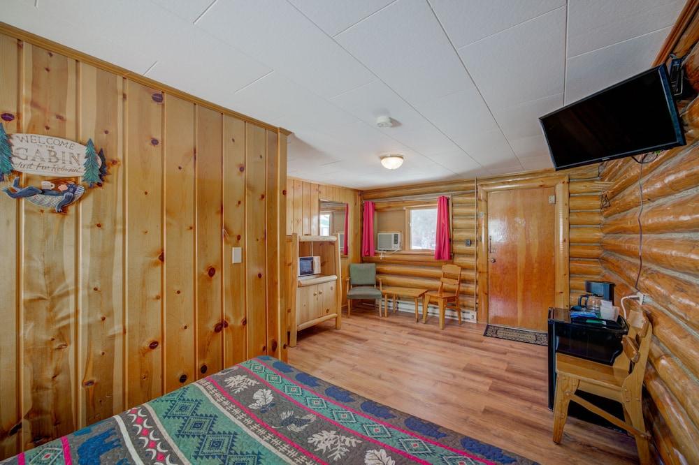 Sportsmans Lodge photo 19