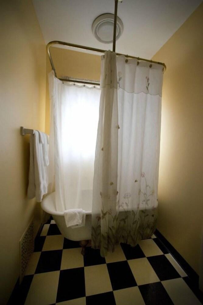 The Peter Herdic Inn photo 29