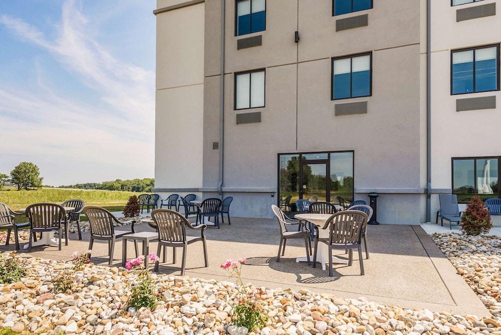 Sleep Inn & Suites Galion photo 38