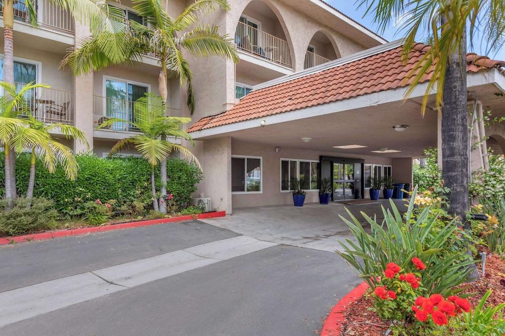Comfort Inn Escondido San Diego North County photo 38