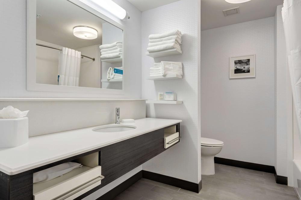 Hampton Inn St. Louis Wentzville photo 47