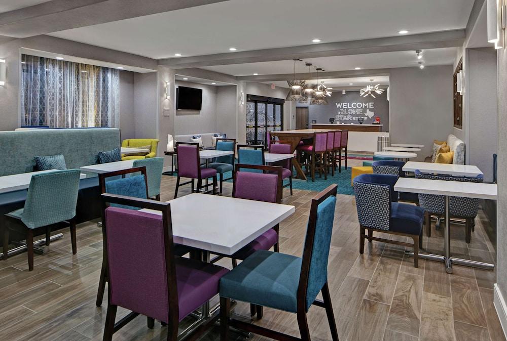 Hampton Inn Weslaco photo 5
