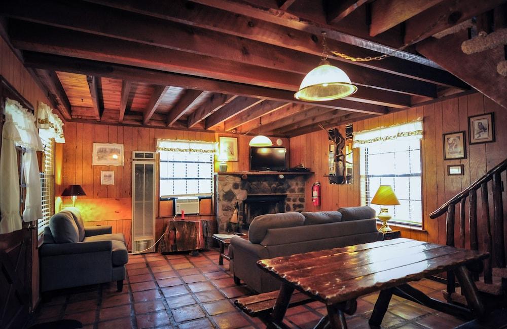 Bear Creek Motel And Cabins photo 35