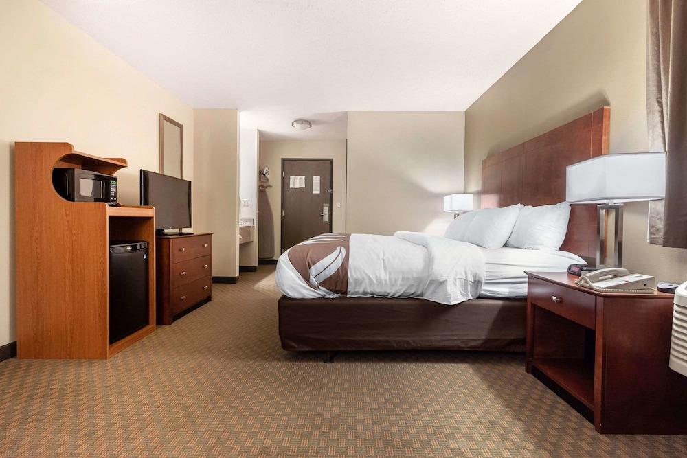 Quality Inn Hays I-70 photo 16