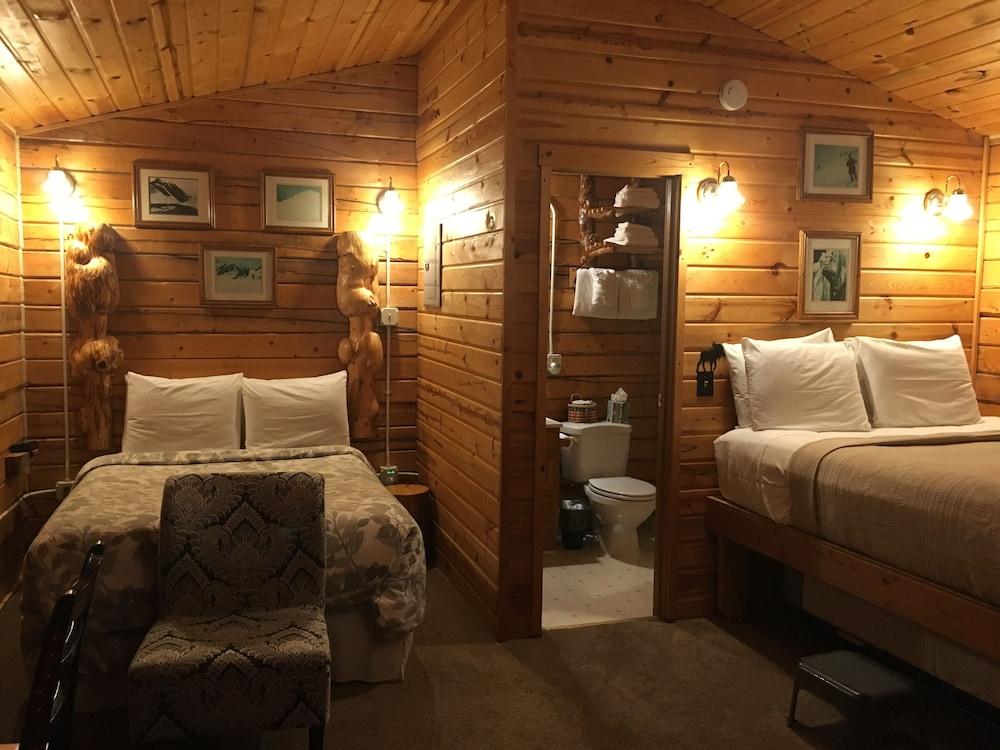 Earthsong Lodge photo 10