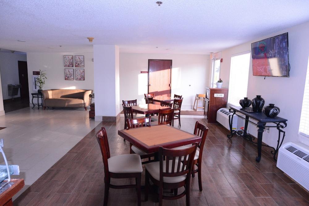 Jameson Inn - Hazlehurst photo 35