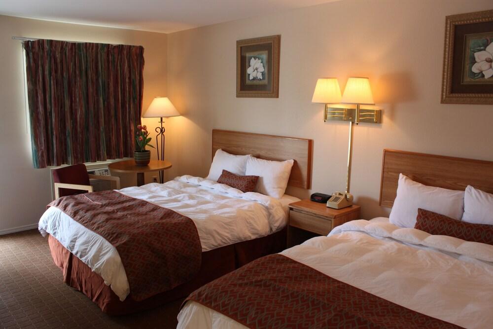 The Regency Inn photo 16