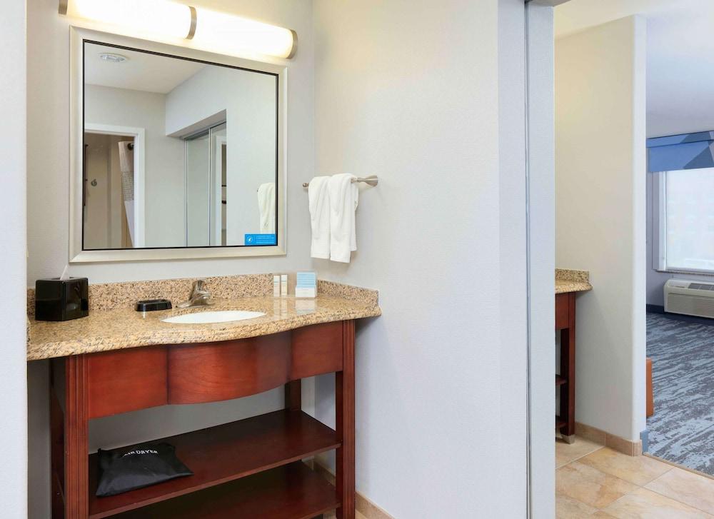 Hampton Inn & Suites Dallas-Arlington-South photo 22