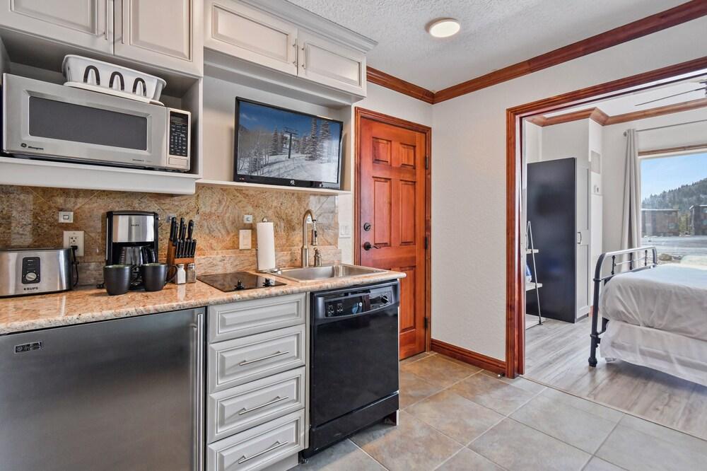 Westgate by Canyons Village Rentals photo 63