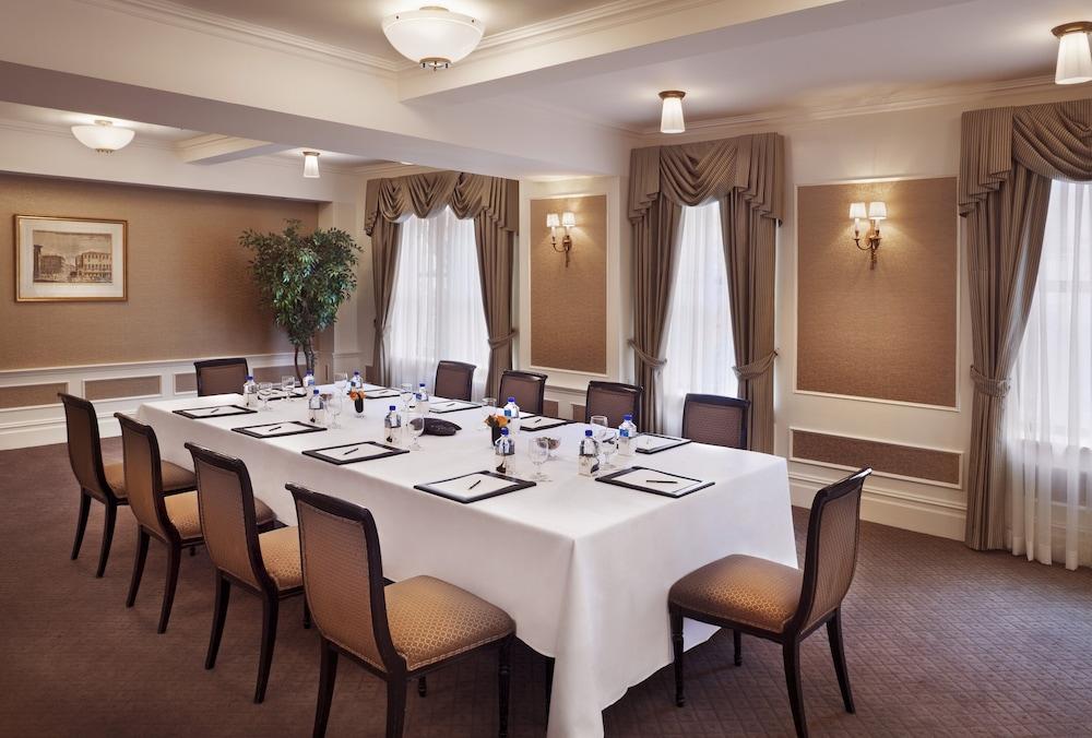 Hotel Plaza Athenee photo 60