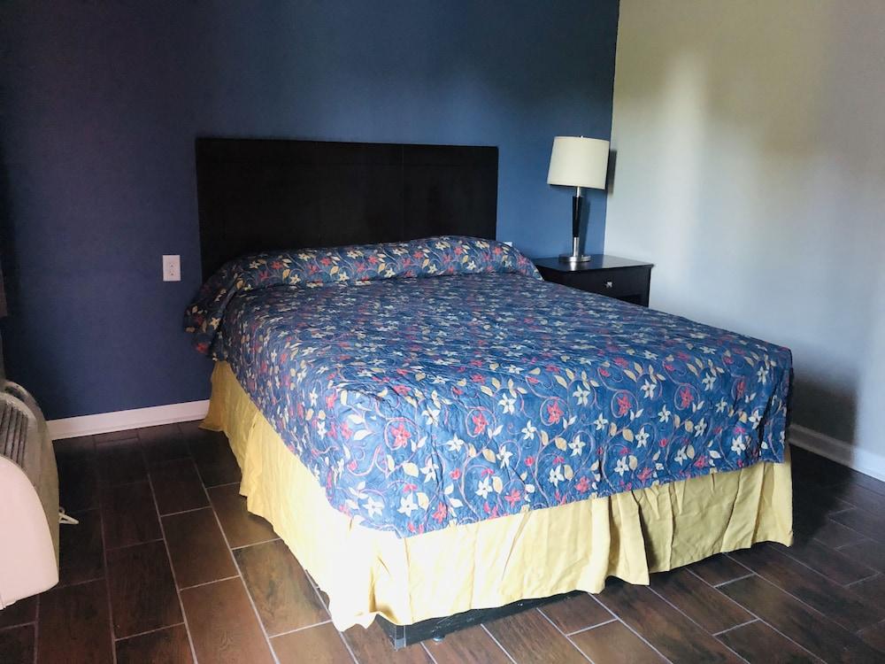 Economy Inn photo 5