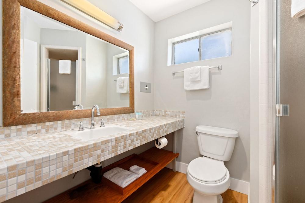 Skylark Shores Resort photo 61