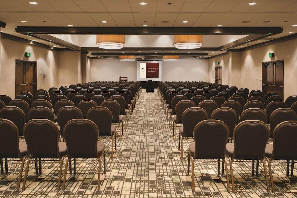 DoubleTree by Hilton Omaha Downtown photo 49