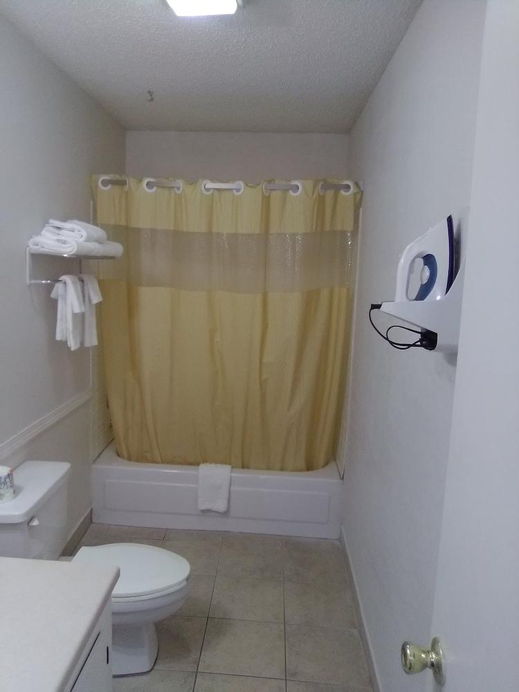 Ameriview Inn and Suites photo 7