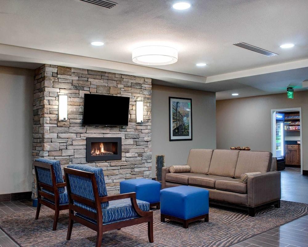 Comfort Inn & Suites Caldwell photo 2