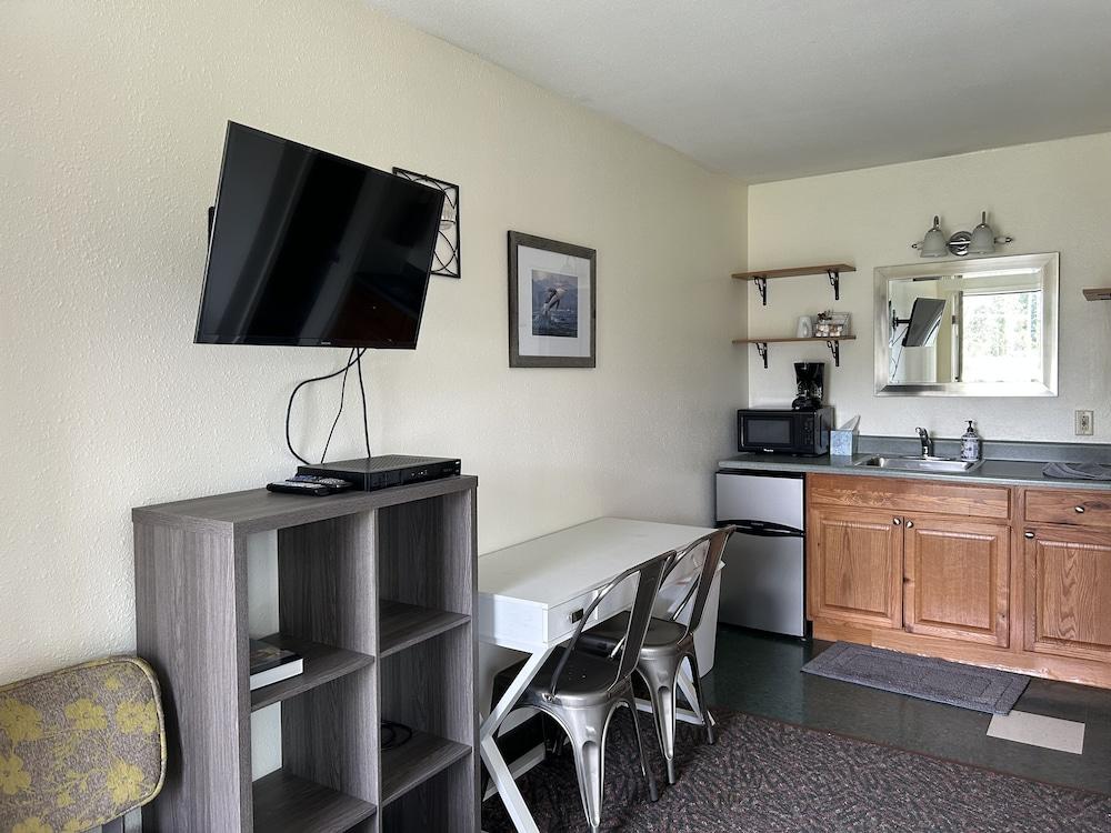 Bird Creek Motel photo 6