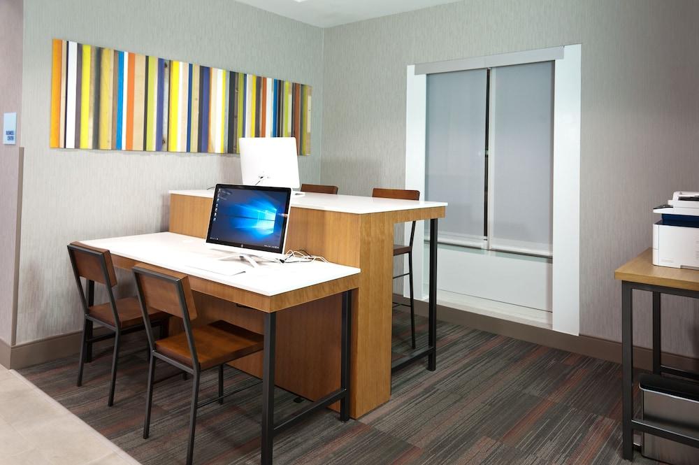 Holiday Inn Express Hotel & Suites Scott - Lafayette West by IHG photo 15