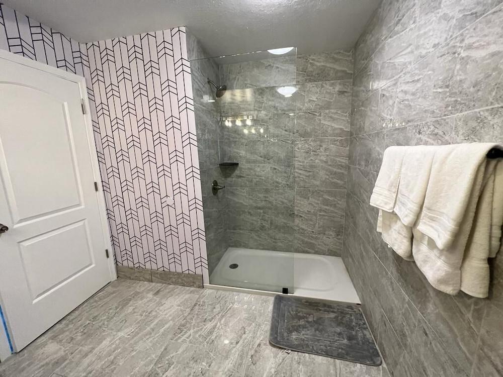 King Halibut Lodge photo 19