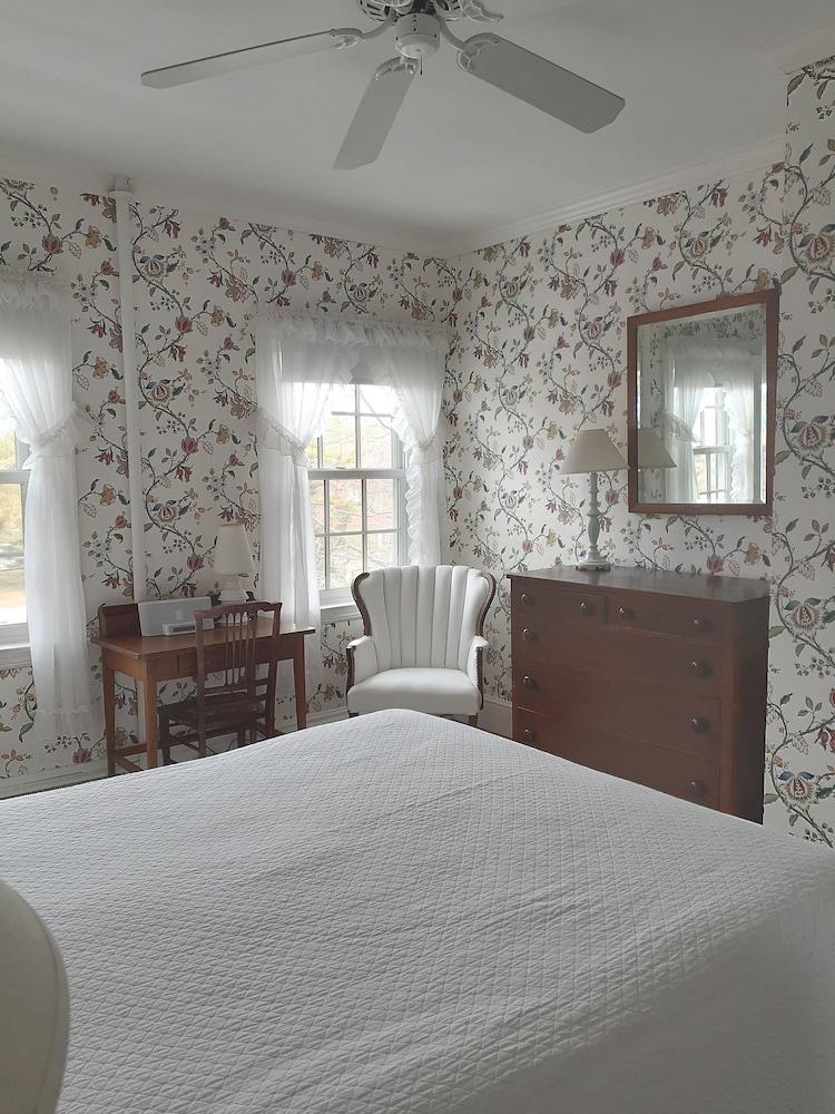 The Colony Hotel photo 38