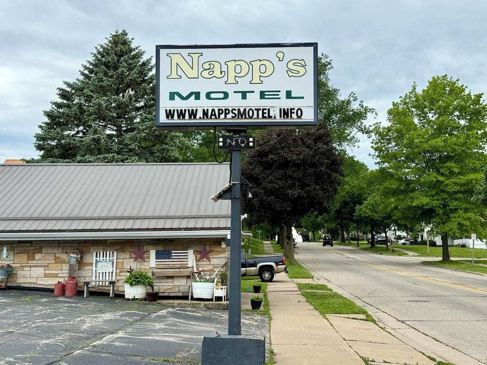 Napps Motel photo 6